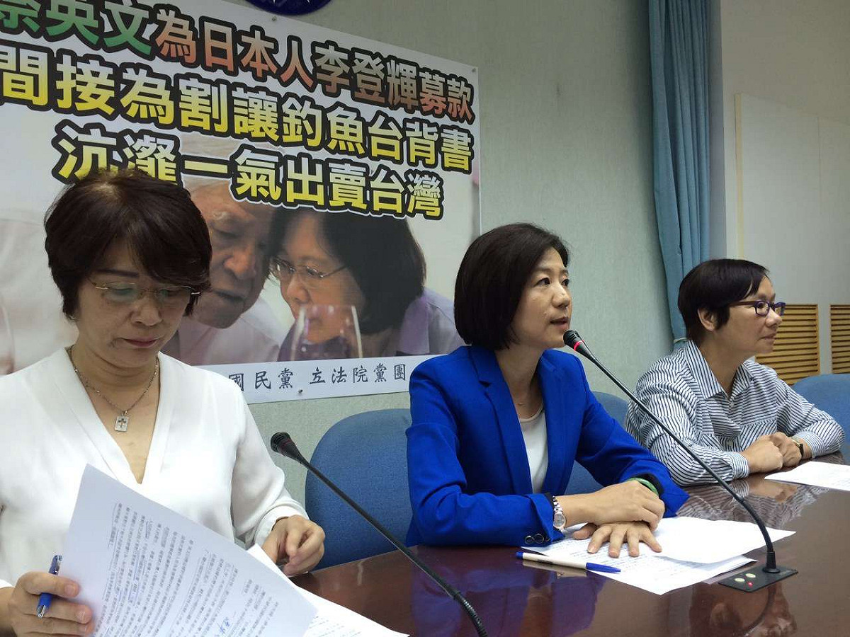 對於「抽柱換朱」傳言，國民黨立委羅淑蕾24日表示，傳言聽得很煩，就算選情再差，只要小雞夠強，母雞也能抬過河。圖：符芳碩/攝