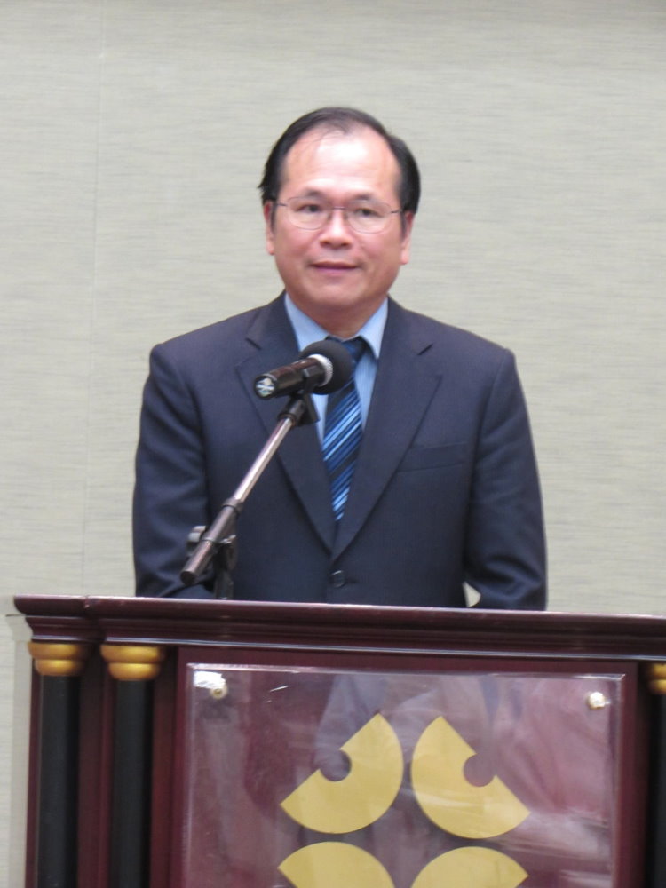 陸委會副主委林祖嘉今(29)日指出，民間版兩岸協議監督條例有些部分「太敏感」，但若把這些部分拿掉，便可以考慮納入政院版監督條例一同討論。圖:邱珮文/攝。