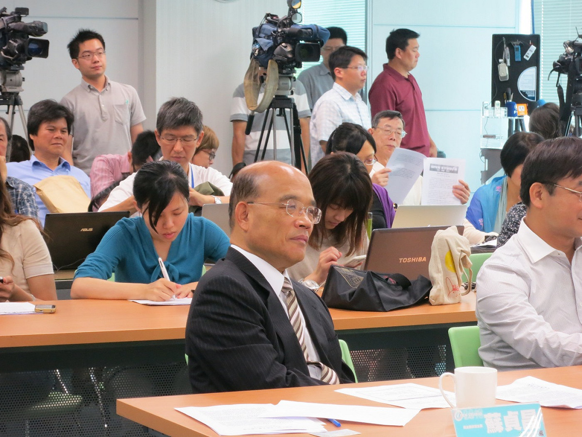 民進黨主席蘇貞昌4日出席黨內六四座談會。圖：林朝億/攝