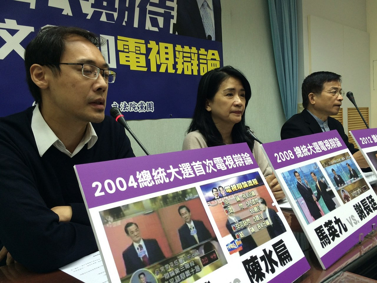 國民黨政策會執行長賴士葆27日說，陸生納入健保案暫不予審查。圖：符芳碩/攝