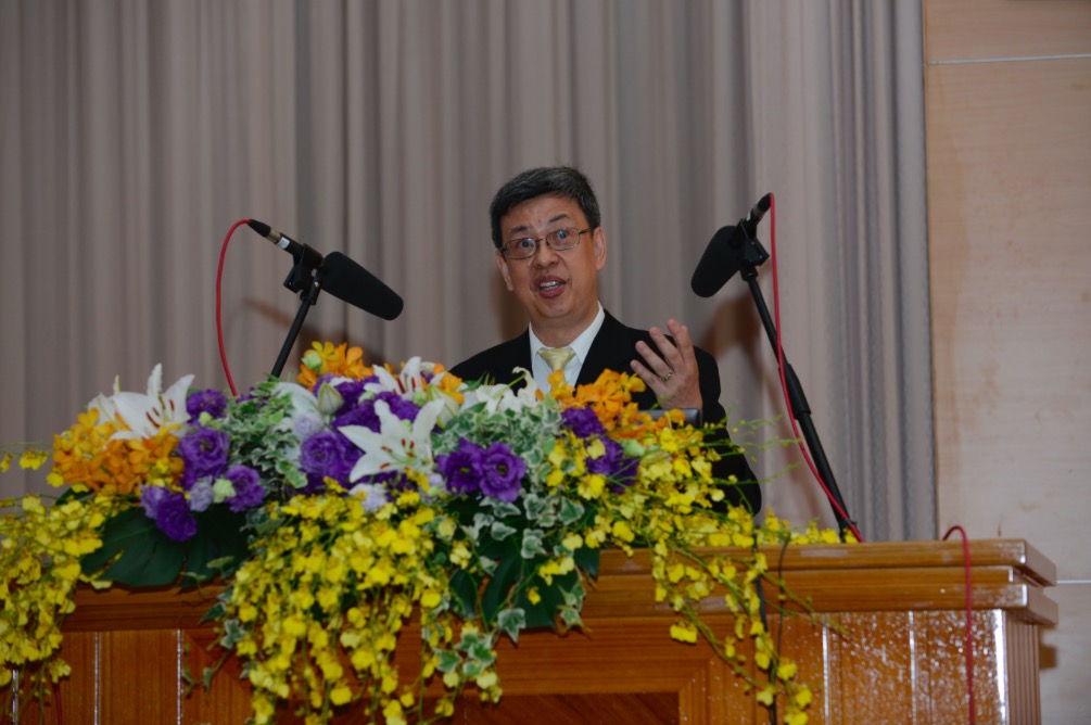 中研院副院長陳建仁確定將擔任蔡英文的副手，中研院16日表示惋惜但仍尊重及祝福。圖：翻攝自中研院官網