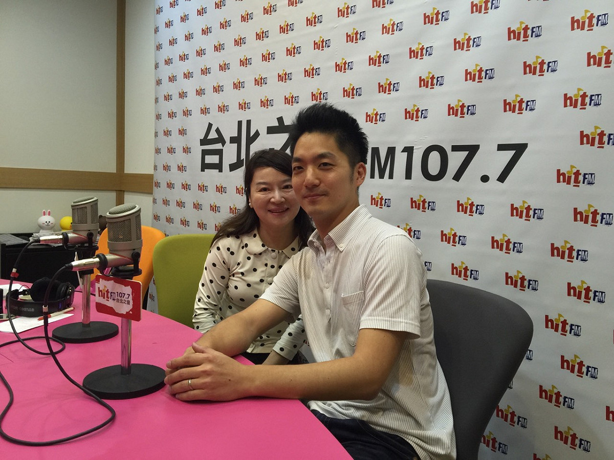 前立委蔣孝嚴之子蔣萬安今(20)日上午接受媒體人周玉蔻的電台節目專訪。圖：劉奕霆/攝