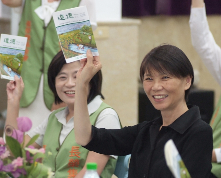 第一夫人周美青(圖右)預計7月31日率團赴東京訪問，並將出席東博展出神品至寶展的換展「特別內覽會」。圖：中央社資料照片