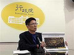 針對白狼挺支持服貿團體攻進立院，行政院發言人孫立群今(31)日表示，不允許有「以暴制暴」的情形發生。圖：中央社資料照片。