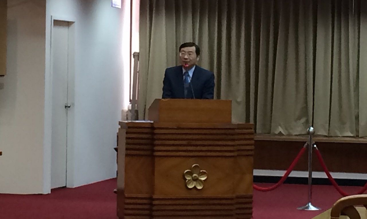金管會主委曾銘宗說，以金融面來看，金管會支持台灣加入中國創立的亞洲基礎設施投資銀行，不過整體而言還是要經過相關部會的評估。圖：符芳碩/攝