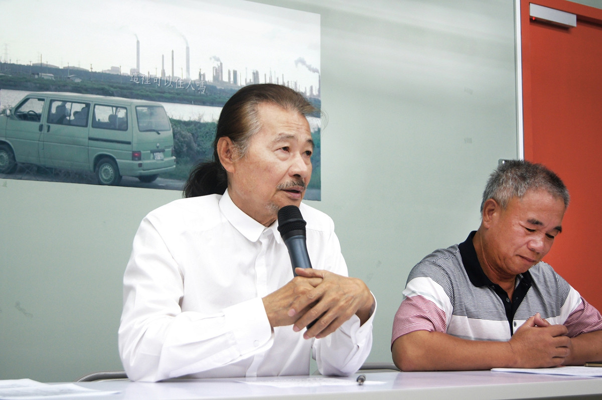 對於前副總統連戰提出「國共聯手打贏抗戰」，施明德2日質疑，講這話的人一點都不臉紅？圖：施明德辦公室提供