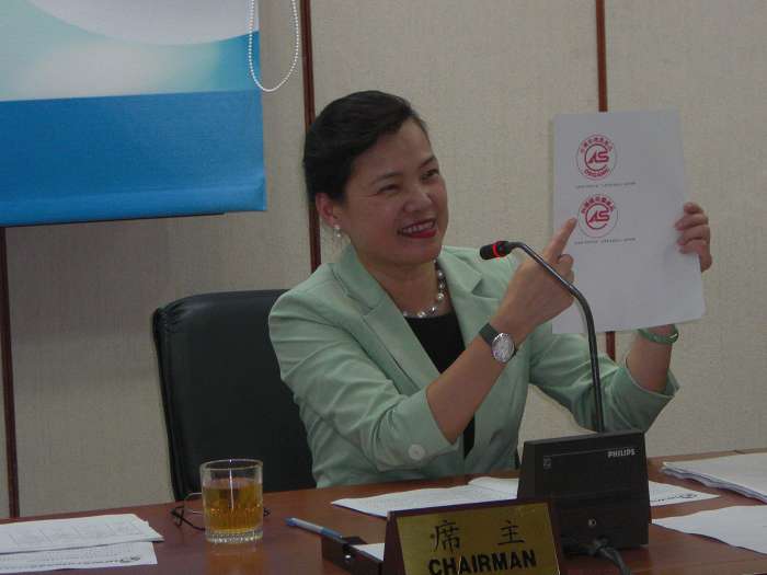 經濟部智慧財產局局長王美花表示，「台灣優良農產品CAS」、「台灣有機農產品CAS ORGANIC」證明標章，已於今(2011)年1月起陸續獲准，取得商標權。圖片:黃沛云/攝