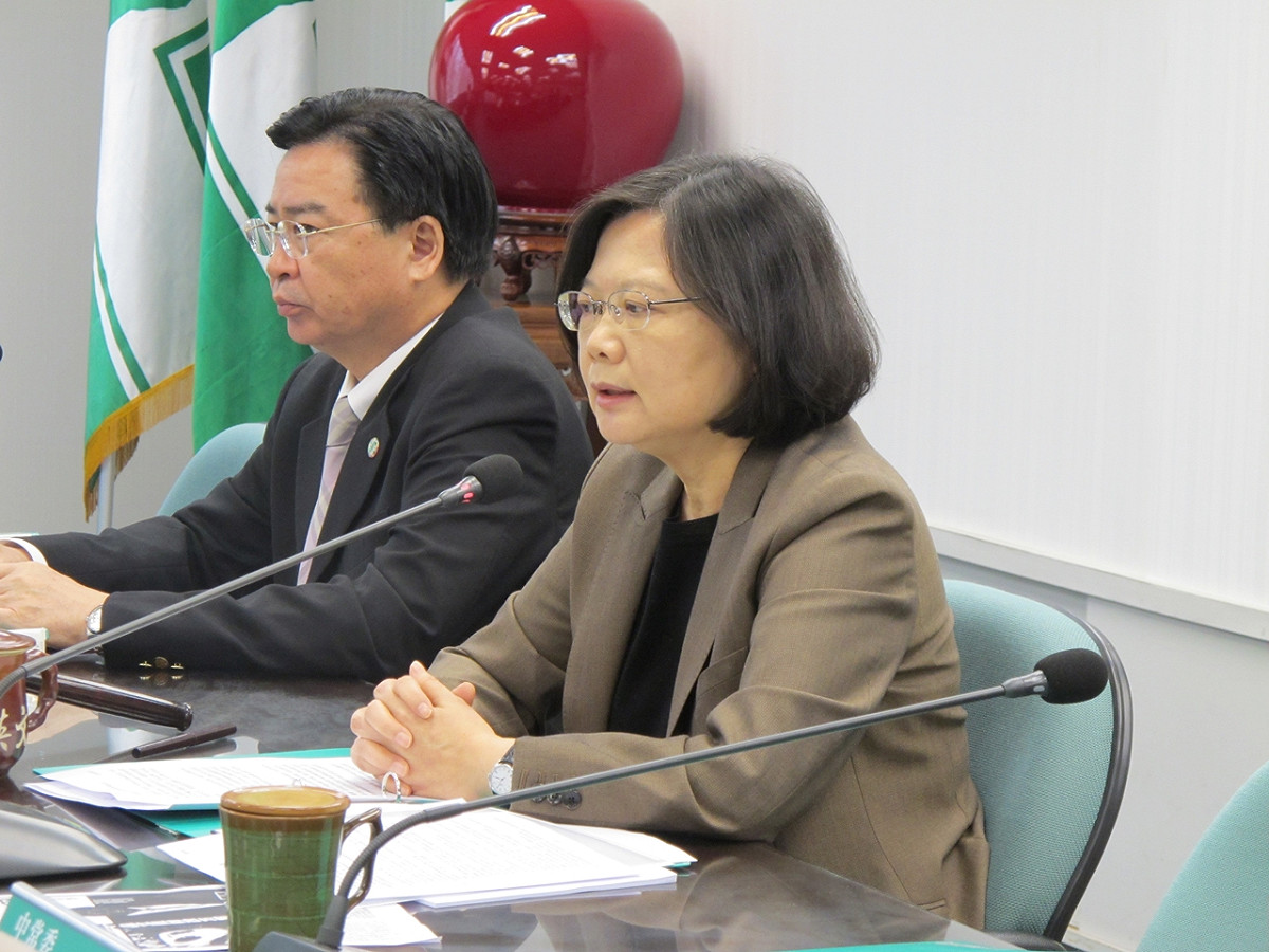 民進黨主席蔡英文26日表示，如果政府有需要修法，民進黨團願意積極參與討論。圖：林朝億/攝