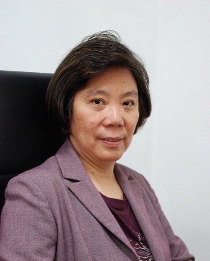 台大經濟系主任鄭秀玲說，連辦六周有關服貿協議論壇，他們不是要幫政府修民間版，而是要幫政府找出哪些是紅線。圖:翻攝自台大經濟系網站