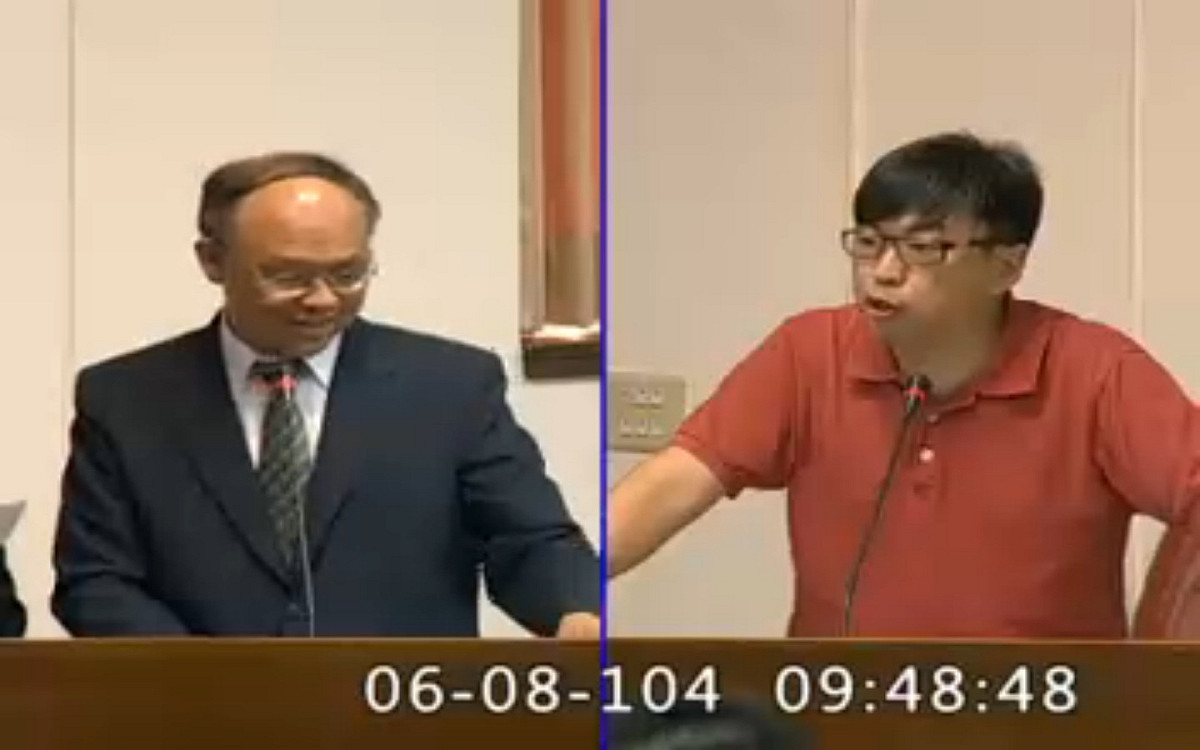 民進黨立委段宜康8日在立法院質詢時指出，國民黨主席朱立倫胞兄任職中資公司，經濟部不但沒查出來，還讓該公司成為台灣菸酒公司壟斷廠商，「難道與朱立倫沒有關係嗎？」圖：翻攝立院ivod系統