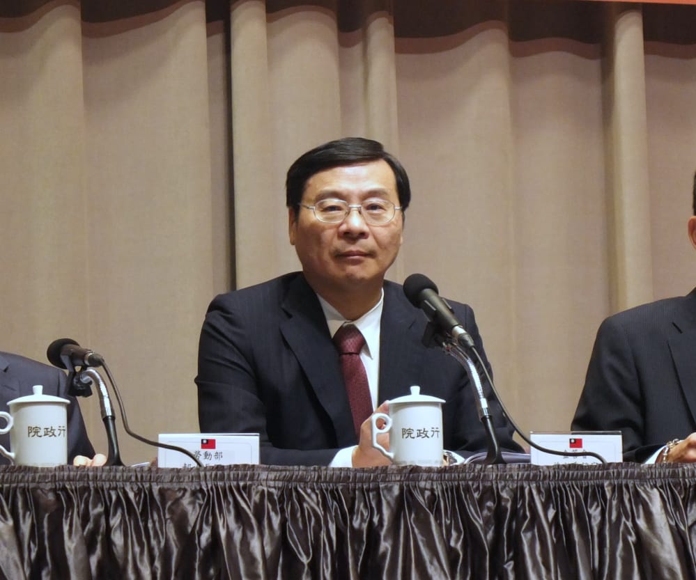 金管會主委曾銘宗1日表示，台股大漲百點是有多元因素，他樂觀其成。圖：翁嫆琄/攝