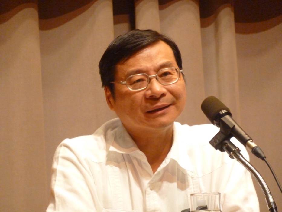 金管會主委曾銘宗今(18)日表示，行政院會通過《保險法》修正草案，對於保護消費者權益有所助益。圖：謝莉慧/攝
