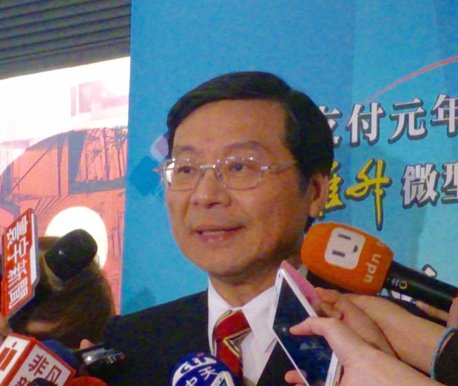 針對全球股市慘跌連帶影響台灣，金管會主委曾銘宗28日出席記者會時表示，國安基金對股市護盤與投資人信心有重大貢獻。圖：黃韋銓/攝