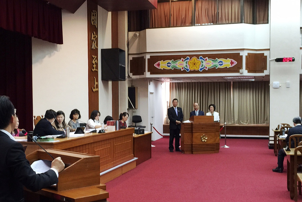 財政部長張盛和20日表示，財政健全方案已有初步成效，預估今年國債將可脫離預警區，但年金改革仍是最大的瓶頸。圖：蔡紀眉/攝