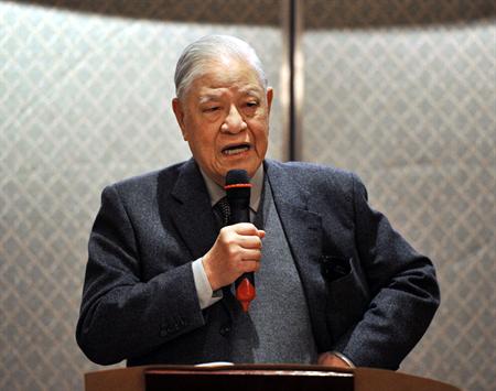 前總統李登輝因國安密帳案遭起訴，李登輝辦公室主任王燕軍今（30）日轉述，李登輝除錯愕，還有很多疑惑及遺憾。圖片：中央社資料照片。