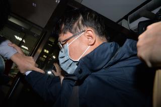 獄政官員涉貪案，台北地檢署13日偵訊後，向法院聲請將綠島監獄典獄長蘇清俊(圖)等6人羈押禁見，台北地院14日清晨裁准。圖：中央社資料照片