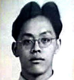 檢方24日認定遭槍決的空軍士兵江國慶（圖）確實是遭到錯殺，但當年涉及刑求包括前國防部長、時任空軍司令官司令陳肇敏及多名軍官都因逾追訴時效或罪證不足，獲不起訴處分。國民黨立院黨團書記長謝國樑表示，刑事責任的部份尊重檢調，但將要求國防部調查相關人員的行政責任。圖片：翻攝自網路。