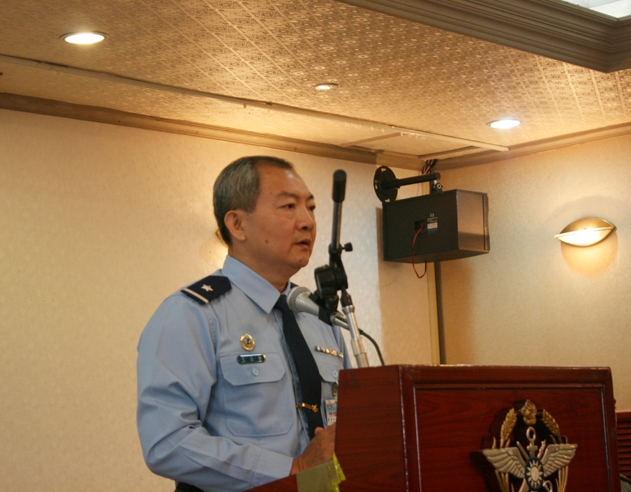 針對幾個疑點，最高軍事法院檢察署長曹金生今做出回應。圖：林良齊/攝。