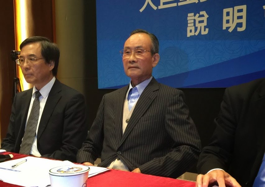 遠雄集團總裁趙藤(圖右)30日疑因涉行賄案遭北檢和廉政署約談。圖：新頭殼資料照片