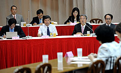 立法院4日進行司法院長同意權審查公聽會，聽取社會公正人士對於司法院正副院長被提名人的意見。圖片來源：中央社