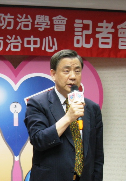 珍愛生命，不分族群。受刑人自殺率高，李明濱籲加強關懷。圖片來源：自殺防治中心。