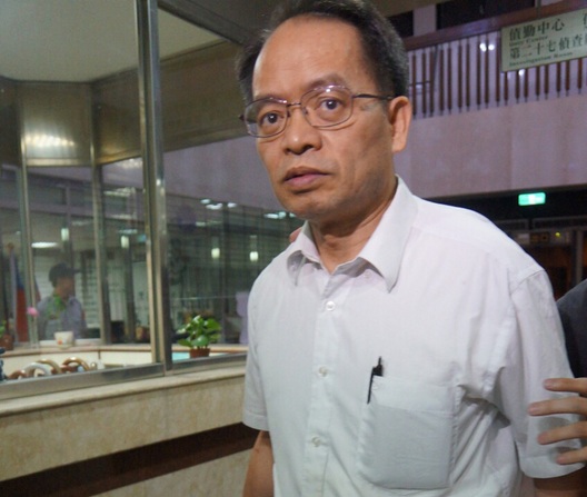公立醫院多名醫師涉收回扣協助綁標，其中一名醫師北巿聯醫仁愛院區放射線科主任杜興洋16日晚間移送北檢複訊。圖：中央社資料照片