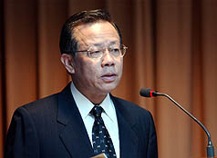 顏慶章發表公開聲明，批評楊珍妮「瞞心昧己、負隅頑抗」。 圖：資料照片