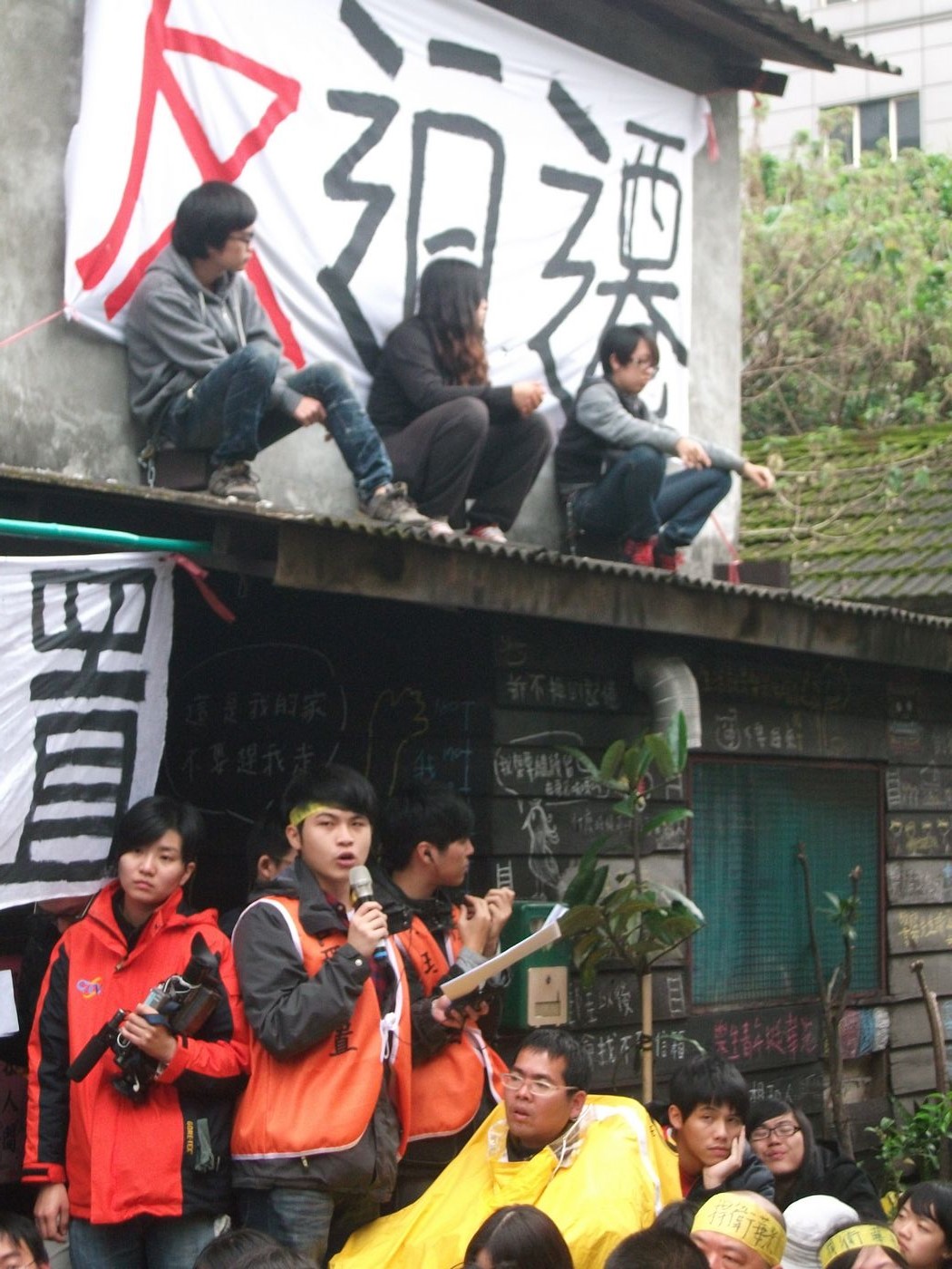 台大學生徐亦甫表示，國家用訴訟告人民，要人民拆屋還地本來就不對，這非關弱勢與否。圖：涂鉅旻/攝