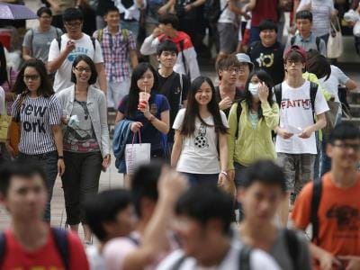 教育部今（27）天公布「高等教育創新轉型方案」，預計到2023年時，將整併公立大專院校8至12校，私校20至40所。圖：中央社資料照片