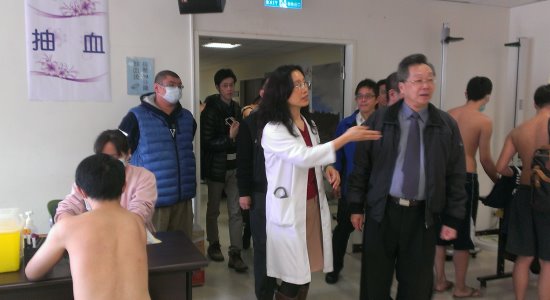 內政部12日表示，即日起，今年畢業的役男不用等待，可直接申請於6月服役。圖：翻攝自役政署官網