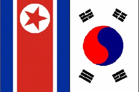 左為朝鮮、右為韓國國旗。圖片來源：網路。