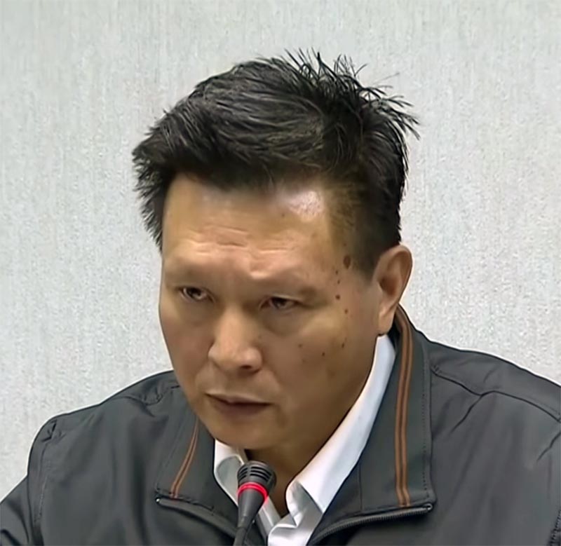 農委會副主委王政騰說，雖然各縣市禽流感通報異常的場數逐漸平緩，但陸禽仍持續增加。圖：翁嫆琄/攝。