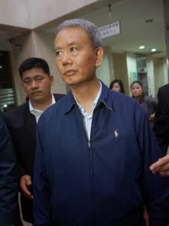 圖為頂新集團的味全食品公司董事長魏應充，在2013年的黑心油事件時遭到地檢署偵辦。一千萬元交保。此次又被捲入餿水油事件。圖：中央社