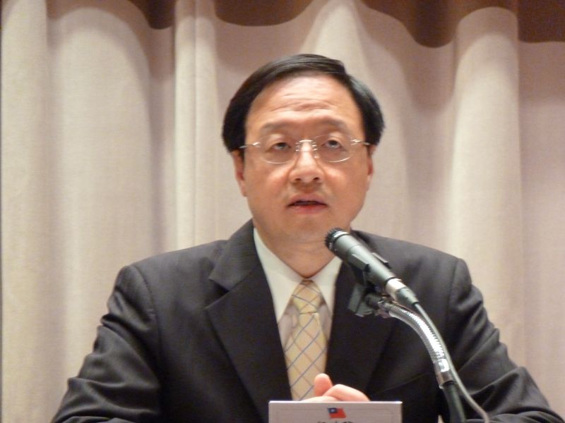 行政院副院長江宜樺表示，房屋業者稱將漲價以因應油電雙漲，物價穩定小組將會持續深入追蹤。圖片：謝莉慧/攝影