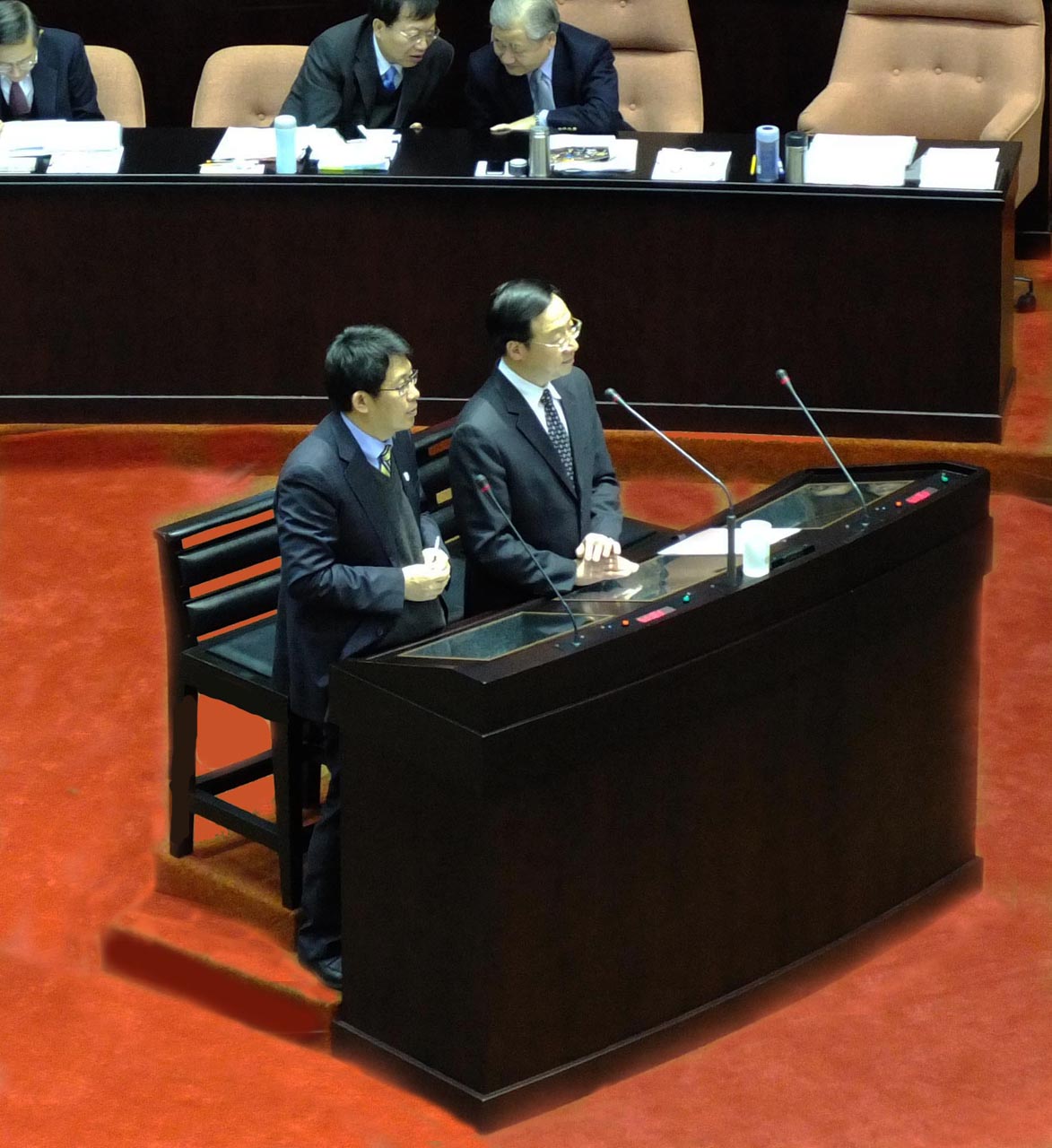 針對教科書內文出現意識形態明顯的文字，教育部長蔣偉寧今(6)日表示，大家都有言論自由。圖：翁嫆琄/攝。