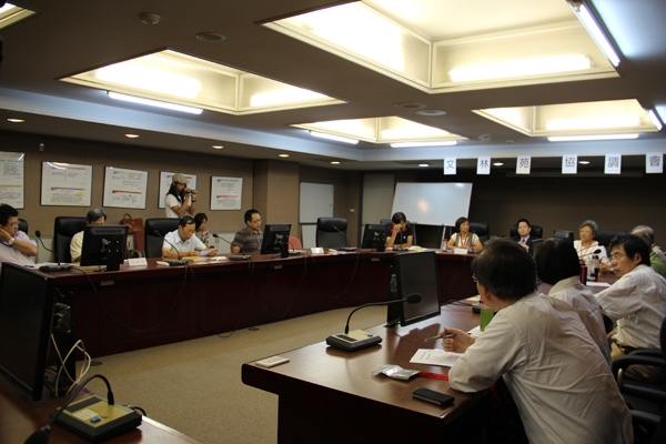文林苑都更案爭議今天召開第四次協調會，但王家與樂揚和同意戶方面，仍沒有達成共識。圖：謝仁烜／攝