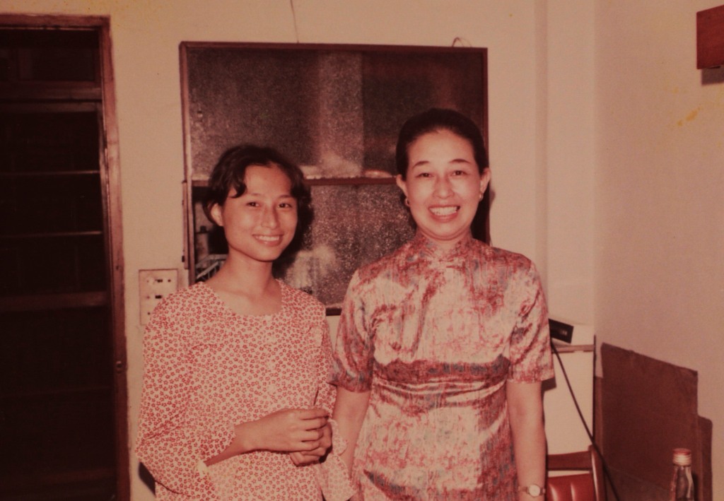 坐牢之前的徐美（右）和其長女李翊青。圖片來源：李翊青提供