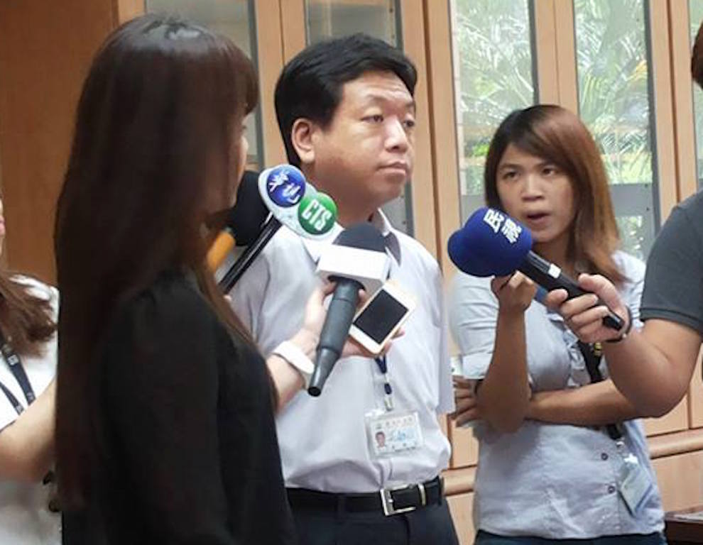 根據《聯合報》22日報導，台北市長柯文哲要求社會局檢討老人福利政策，認為基於弱勢優先與公平原則，老福政策應該「排富」施行，對此，社會局長許立民指出，不管怎麼排富，對於弱勢的保障是一定要的。圖：翻攝自許立民臉書