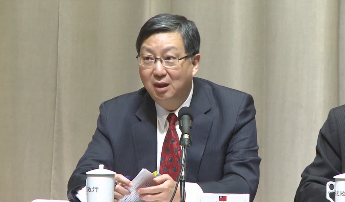 行政院今(16)日通過新草案，未來核廢料將交由專職機構處理，不再讓台電擔任球員兼裁判的角色。翁嫆琄/攝