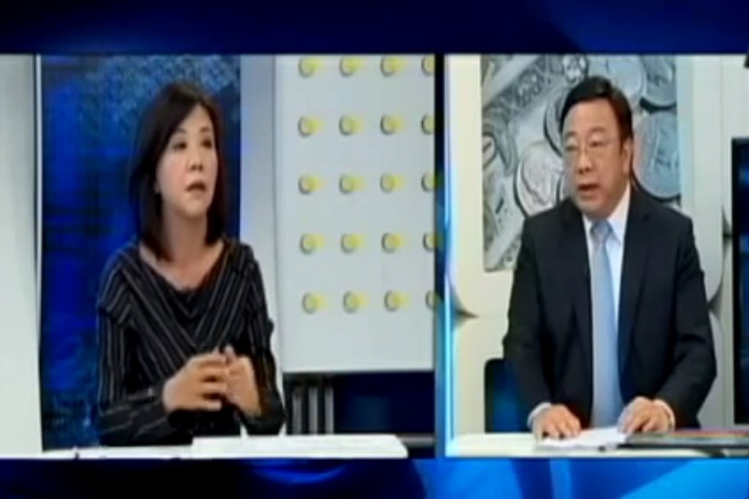 針對高鐵新財改案，高鐵董事長劉維琪(右)在民視談話性節目與立委葉宜津展開論戰。圖：翻攝網路