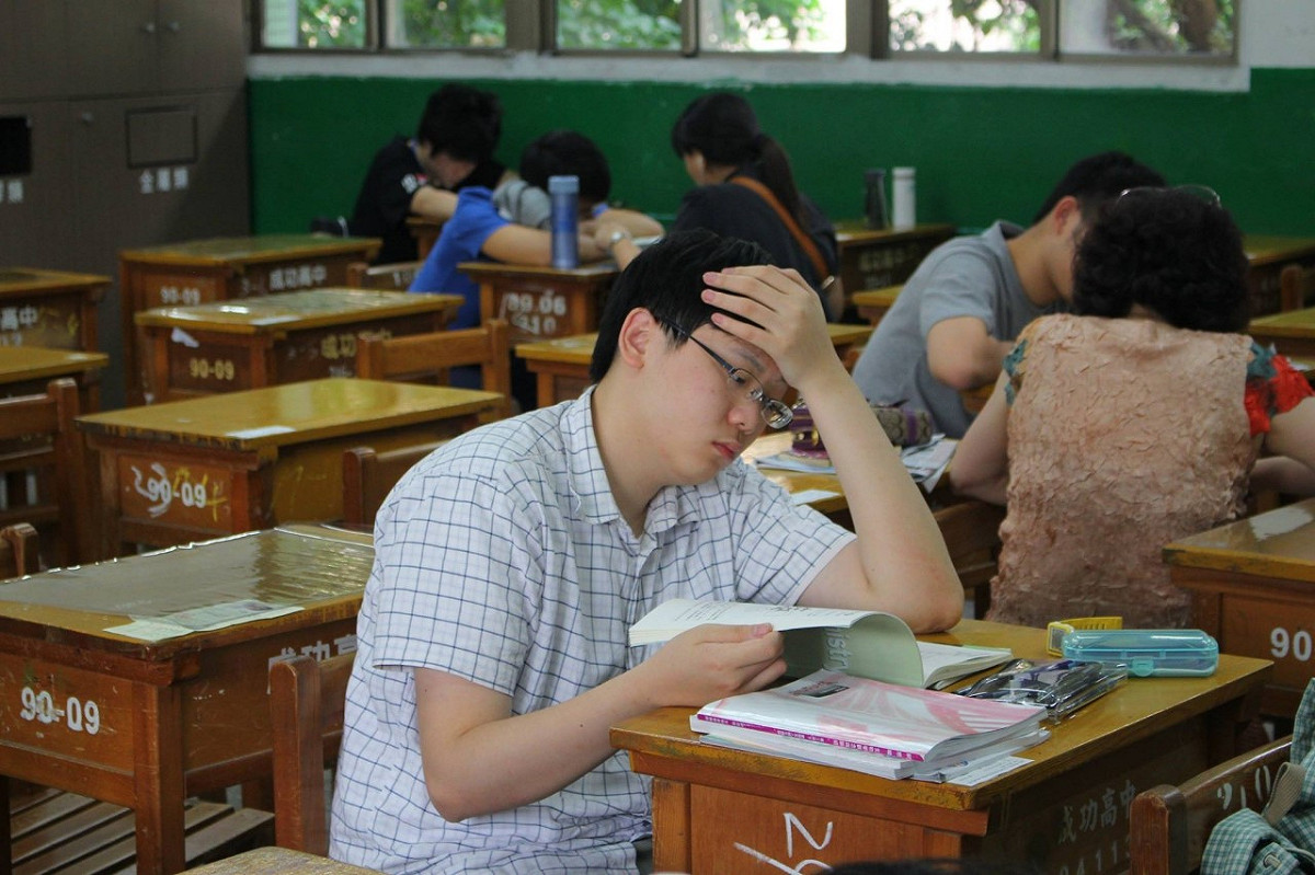國中教育會考17日中午結束。全國試務會主任委員、台北市景美女中校長黃贇瑾表示，預計6月5日早上8時開放查詢成績。圖：新頭殼資料照片