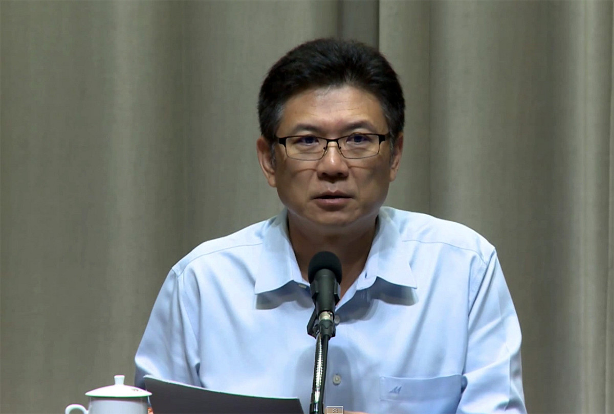 針對農舍修法暫緩，行政院發言人孫立群坦承，因為現在意見太分歧，但與選舉無關。圖：翁嫆琄/攝