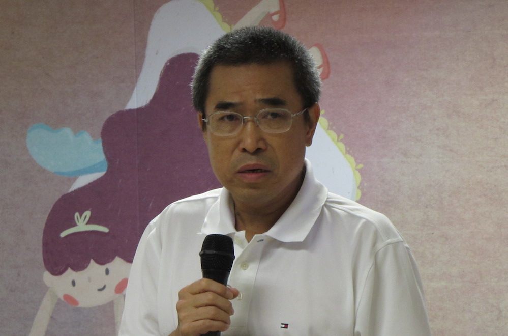 對於總統馬英九辯解自己即使人在國內，也沒辦法防止有些人不幸往生，器捐罹難者蘇家陞的父親蘇進法14日搖頭表示「心裡非常down」。圖：邱珮文/攝