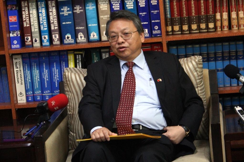 圖說：外交部北美司司長令狐榮達於27日呼籲民衆，應於抵美後儘速向家人報平安，並留下家人可以隨時聯繫的適當管道，以免遭不肖人士詐騙。圖：林良齊/攝