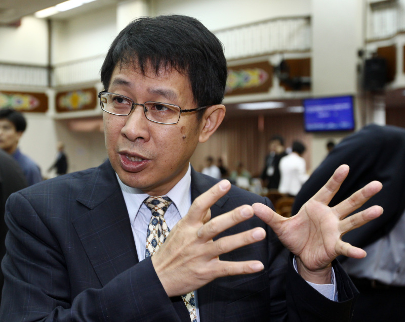 教育部長蔣偉寧今（19）日在立法院教育及文化委員會備詢時表示，目前教育部正在推動國立大學整併，預計規劃方向將在明年2、3月可望出爐，初估至少會有6校符合整併條件。圖片來源：中央社資料照片