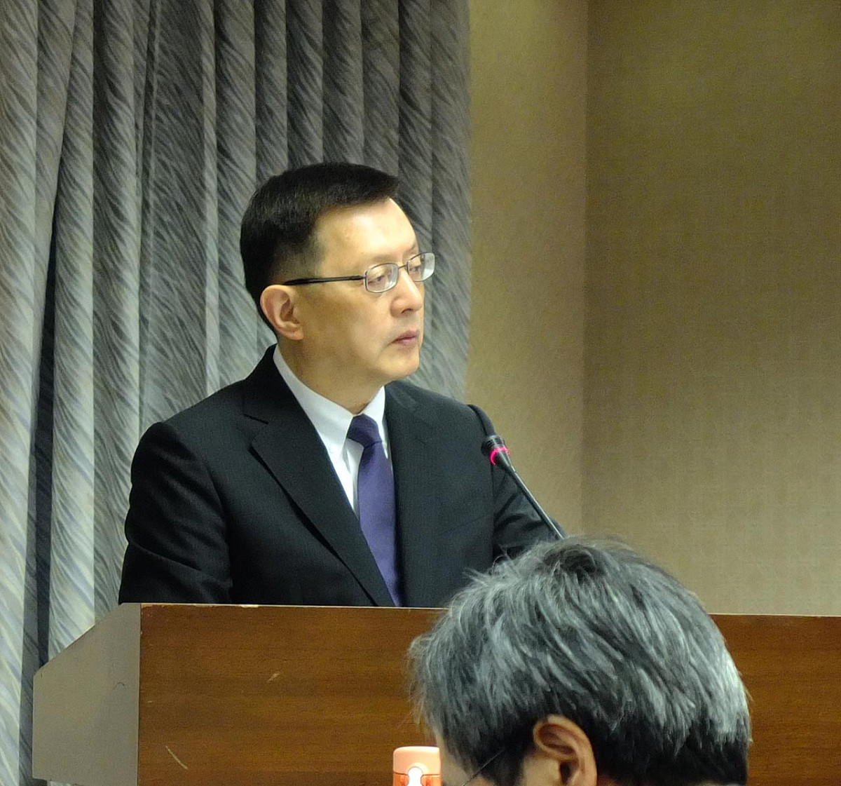 針對警察是否可組工會一事，警政署長王卓鈞今(7)日表示，「警察本來就不能組工會」。圖：翁嫆琄/攝。