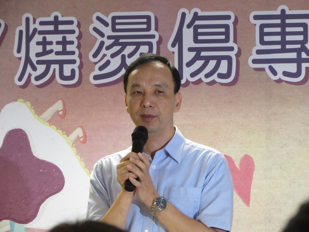 新北市長朱立倫14日表示，除了主辦與承辦單位該負責外，八仙樂園也是活動所在地，也要負起相關責任，市府也已經做了假扣押。圖：邱珮文/攝