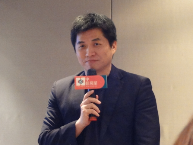 台灣經濟研究院研六所所長楊家彥拋出一個思考點：「究竟是房價太貴？還是人民太窮？」點出政府在思考打房的同時，如何提振經濟成長和國民所得、並解決貧富差距的問題。圖片：王鼎鈞/攝