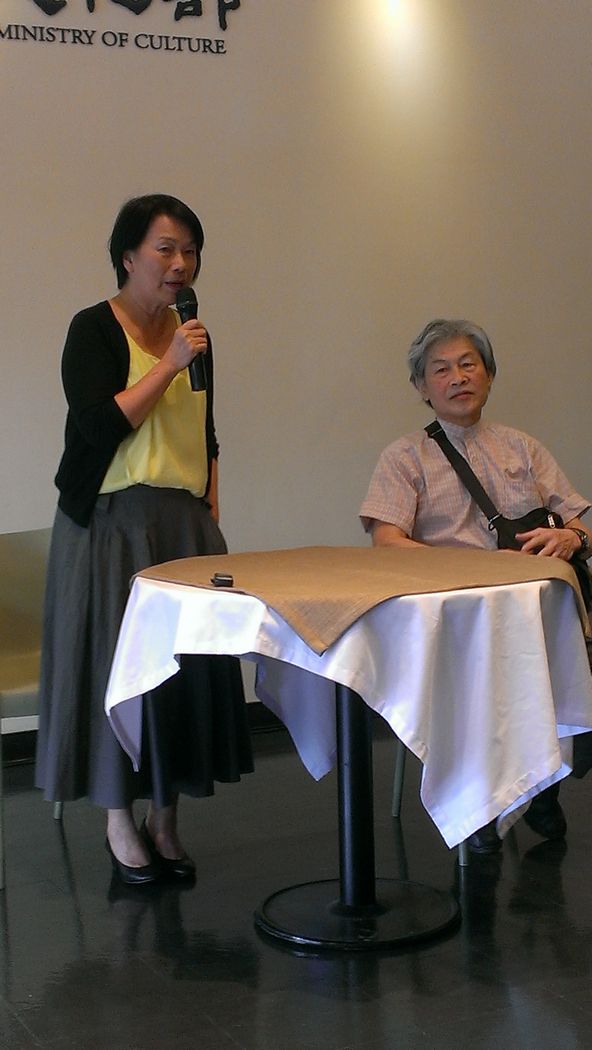 對於公視董事會今(25)日順利組成，龍應台直說感謝，15位審查委員以公共電視為軸心，替台灣社會做了示範，是台灣公民社會勝利的一刻。圖：周思宇/攝