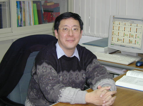 台大主任秘書林達德受訪時則表示，若彭文正符合產學合作、與教學相關、不超過每週8小時即不影響教學研究等4大要件，就能繼續兼職。圖：翻攝台大網站